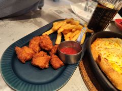 -必胜客(WOW梦之城店)