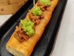 牛油果阿妈生旧叉烧芝士油条-喜势点·糖沙翁手工茶点·本地人茶居(永庆坊店)