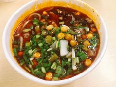 生烫鲜牛肉粉-江三王记牛杂馆(总店)