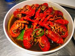 -龙巢盱眙龙虾·牛蛙·烧烤宵夜(八卦岭店)