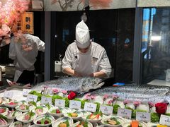 -雍容荟帝王蟹活龙虾展台自助(IFS黑金店)