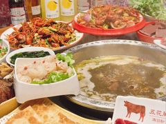 -乡土黄·鲜牛肉火锅·小龙虾(兴业街店)