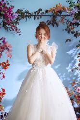 -雪中彩影婚纱摄影·微光艺术中心