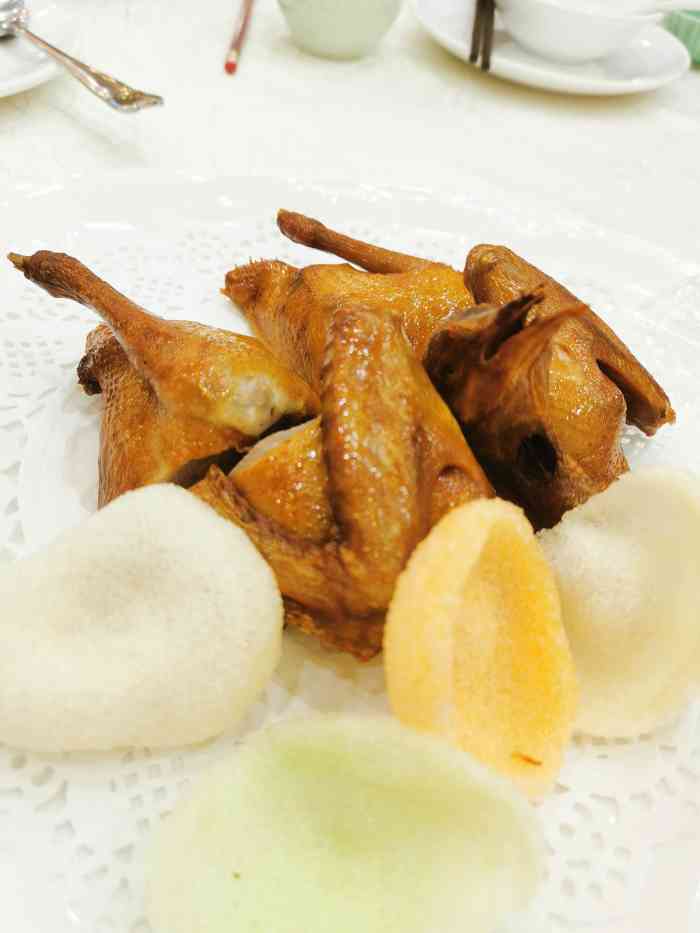 百合豪宴-"百合酒店是附近有名的五星级了…环境不错,.