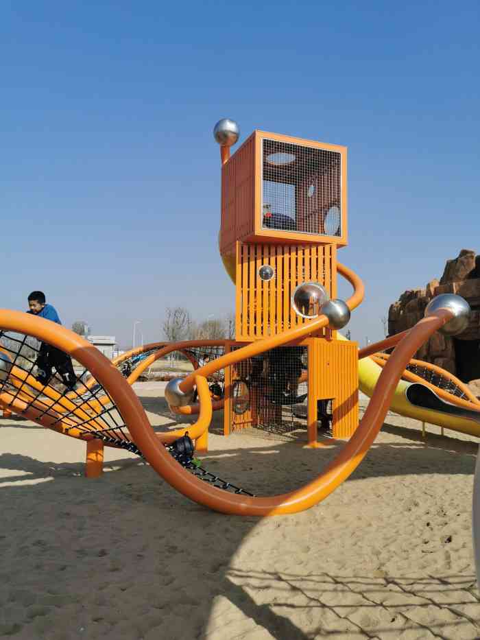 爱弥儿亲子乐园-"从家导航到爱弥儿乐园需要一个半小时左右,.