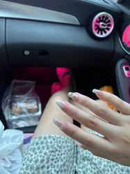 -UGIRL有个美甲