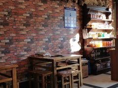 -阿婆情腊排骨火锅(金虹路店)