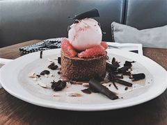 -ROAST coffee & eatery