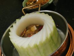 -得意咚瓜·顺德鱼生·冬瓜火锅(深圳首店)