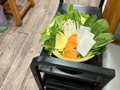 -灶知轩湘西石锅鱼(万佳广场店)