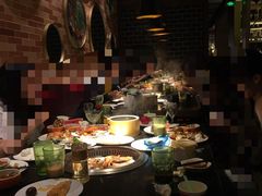 -钱小奴海鲜自助黑金店(杭州滨江龙湖店)
