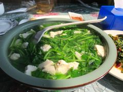 鸡脚菜豆腐汤-龙姐私房菜(和顺古镇店)