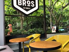 -Moka Bros 摩卡站(嘉华店)