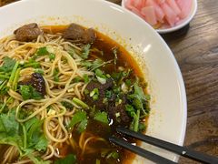 -碗里捞川渝特色面(沙河玖耀里店)