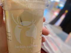 珞珈樱花拿铁-瑞幸咖啡(三胞国际广场店)