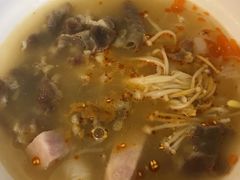 -小蛮椒麻辣烫·麻辣拌(青浦宝龙店)