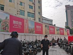 -广州白马服装市场