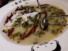 -江渔儿酸菜鱼(映月湖环宇城店)