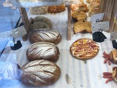 -光明牛奶棚(南泉店)