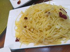 -宏利土菜馆(马山店)