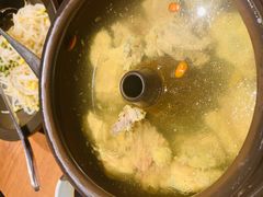 -云海肴·汽锅鸡·云南菜(天山百盛优客店)