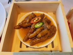 百合酱汁蒸鸡爪-馋遇江南·精致湖景雅宴(东方之门店)