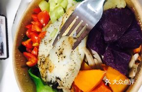 Red Snapper Buckwheat Noodle Salad