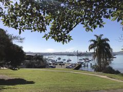 -伯肯黑德角名品折扣购物中心