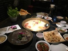 -怡品川宇火锅(宝立方店)