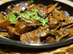 笋尖烧肉煲-自游人·美食一楼·地道徽菜(三十年名店)