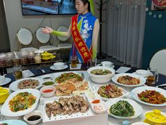 -民族手抓羊肉馆·滩羊手抓·烤全羊