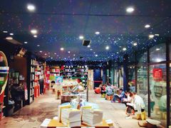 -钟书阁(珍园店)
