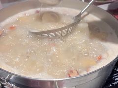 -尚尚仙·酸汤猪手·猪肚鸡火锅(华联万柳购物中心店)