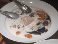 -RUXU入续糖水铺与包(卓悦中心店)