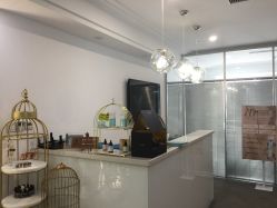 -YooMee优美智能科技美肤机构