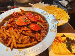 招牌肉蟹煲-胖哥俩肉蟹煲(济南世茂国际广场店)