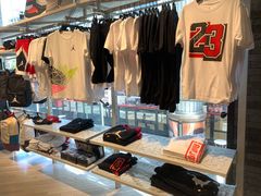 -Air Jordan(世贸天阶店)