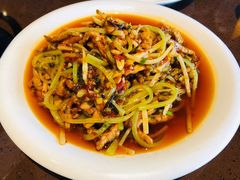 川式鱼香肉丝-铜锣湾·有麝自然香(重庆新天地店)
