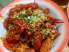 香辣龙虾-老三样·美食研究中心(世贸路店)