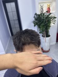 -H·Y HAIR SALON烫发·染发·造型