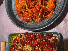 -肥肥虾庄·金牌油焖大虾(汉口城市广场店)