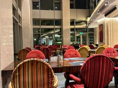 -君来湖滨饭店·玫瑰园