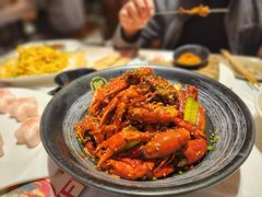 -肥肥虾庄·金牌油焖大虾(首义路店)