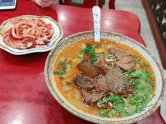 -金杨拉面王小吃面馆·牛三宝面·红烧牛肉粉