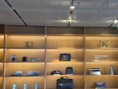 -蔚来中心(北京中关村店)