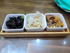 -鲁南仔·滕州炒鸡(经三路店)