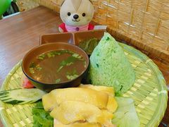 班蘭雞尖塔飯-班兰叶印尼美食