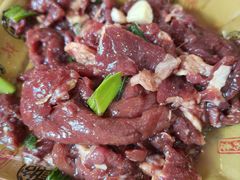 -黄利砖万峰林布依特色酸笋牛肉馆