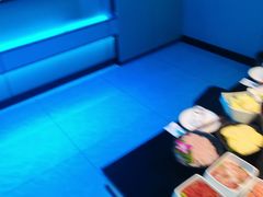 -唯爱KTV聚会餐厅(仙林东城汇店)