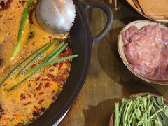 -黄潇洒老火锅(九眼桥宏济巷店)
